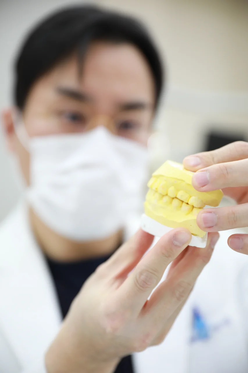 Treatment for Missing Teeth: Is an Implant the Only Answer? When Orthodontics Can Resolve the Space image 3