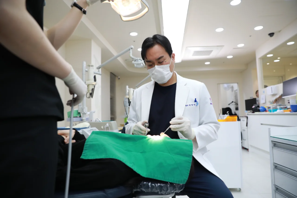 무절개 임플란트: 회복이 빠른 임플란트 관련 이미지 3