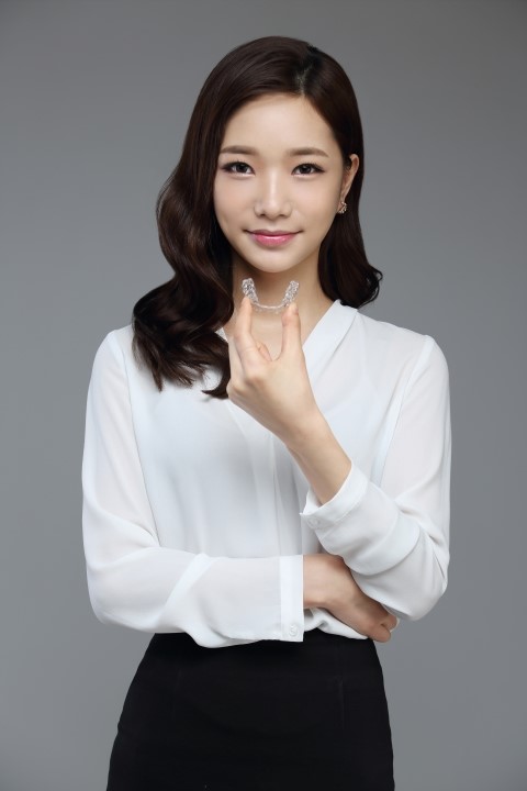 세라믹교정 세라믹치과 - 아나운서 교정이 뭘까요 ? 관련 이미지 1