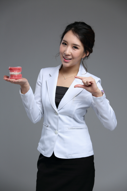 학동역치아교정/일요일교정/야간교정 세라믹치과 (구)미소가아름다운치과 관련 이미지 1