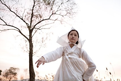 귀향, 무엇이 소녀들을 지옥으로 보냈나 관련 이미지 3