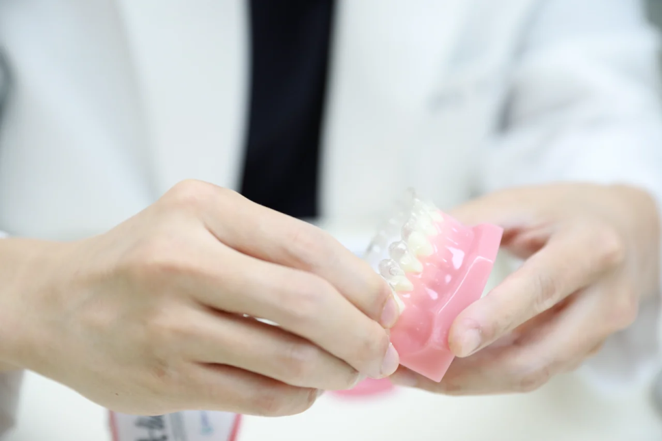 40대 교정, 시작해도 늦지 않을까? 성인 교정 가능 여부와 판단 기준 관련 이미지 6
