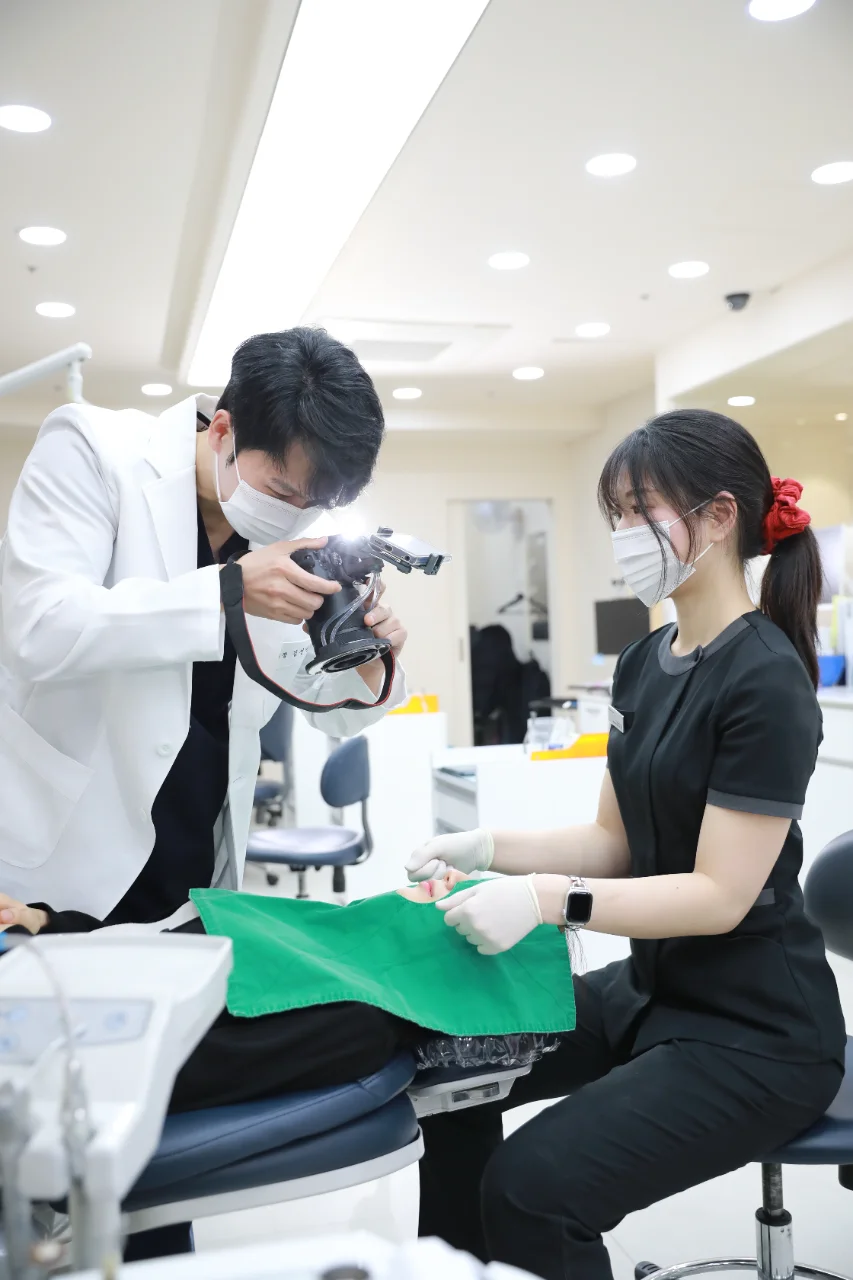 40대 치아교정, 지금 시작해도 늦지 않은 이유 관련 이미지 5