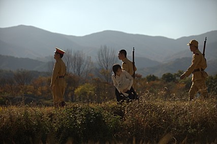 귀향, 무엇이 소녀들을 지옥으로 보냈나 관련 이미지 2