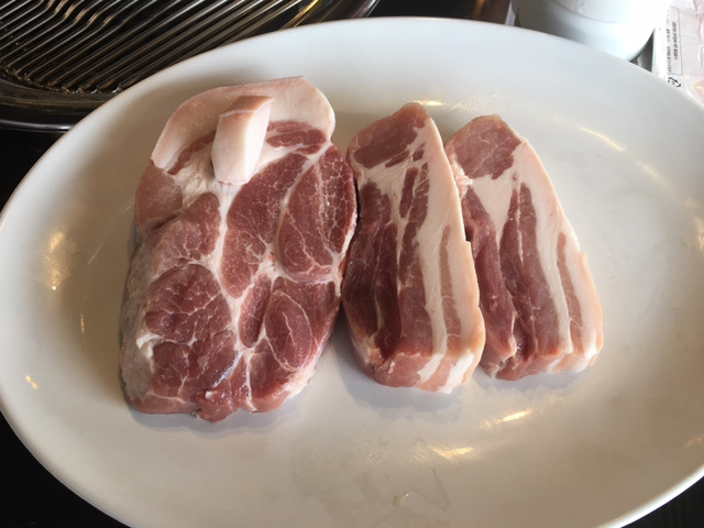 서귀포이세상에서 흑돼지 근고기를 가장 맛있게 굽는 남자 관련 이미지 6