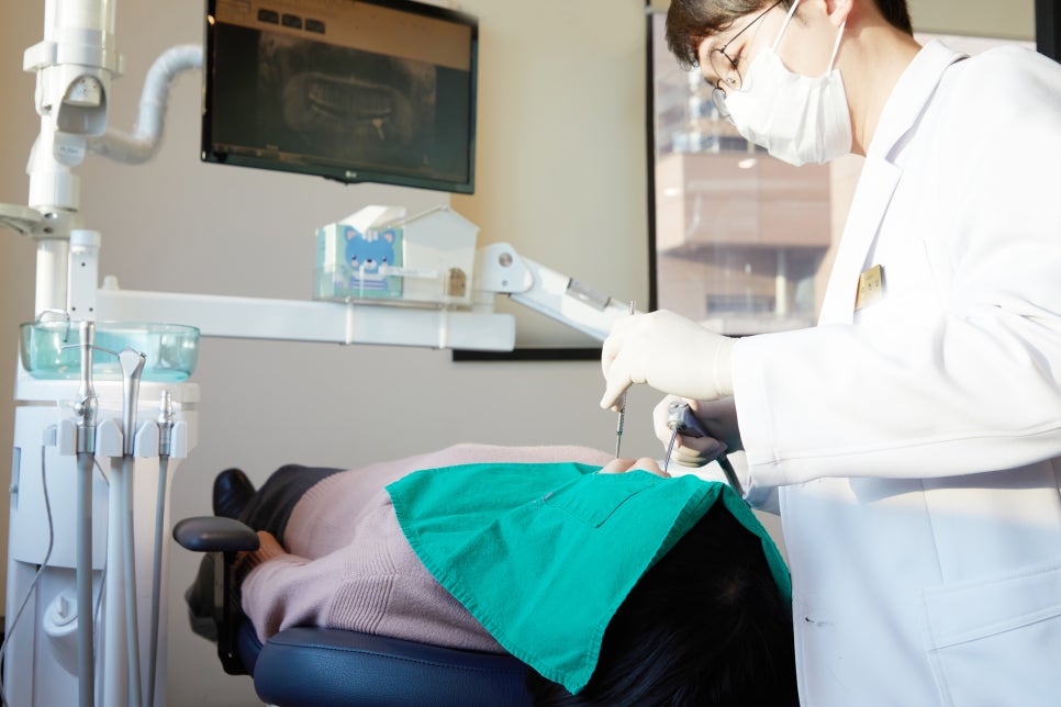 잠원임플란트 노인틀니 비용 보험 가능 조건은? 관련 이미지 7