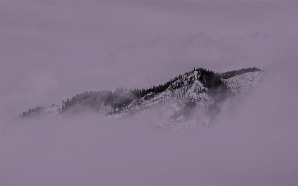 덕항산: 역사와 전설이 어우러진 아름다운 산 관련 이미지 1