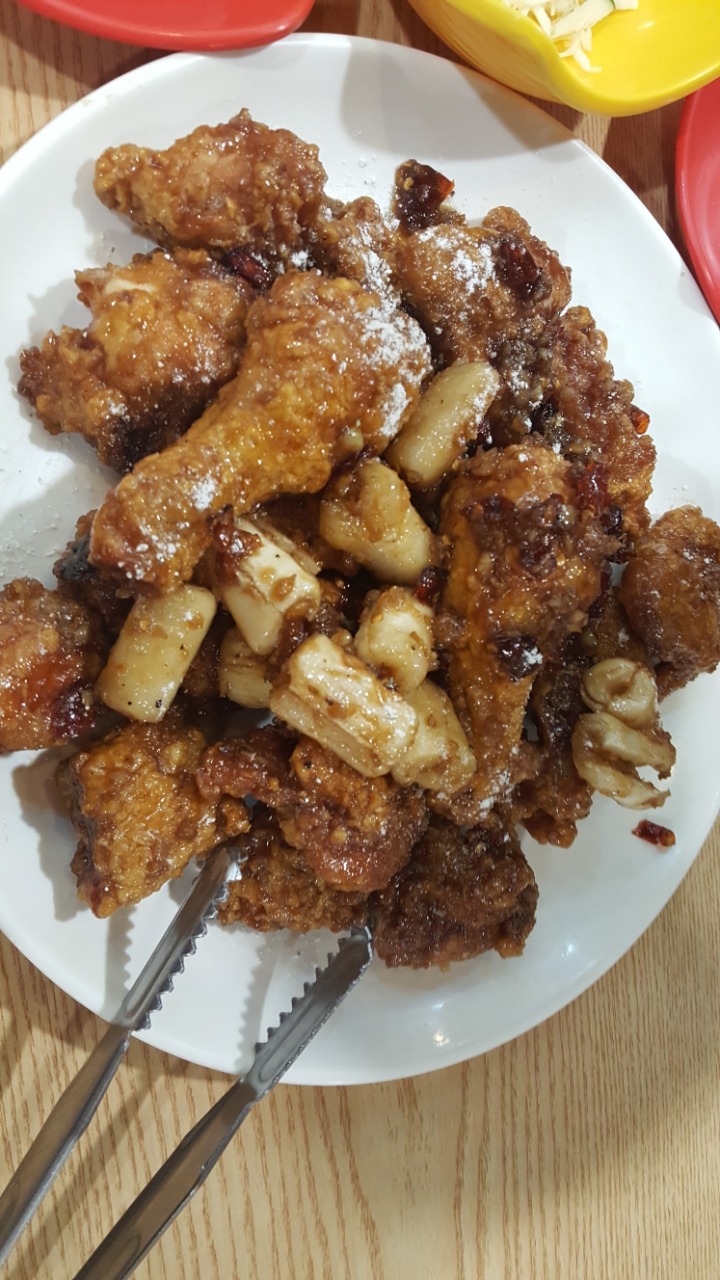 구밑에후기보고 건담이 이색적인 삼둥이치맥카페 다녀왔네요~ 관련 이미지 18