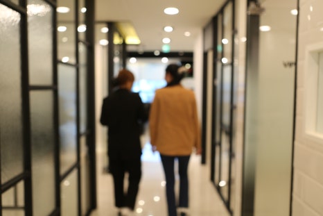 강남치아교정잘하는 교정 고무줄 통증 주의사항 관련 이미지 1